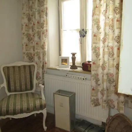 Omas Schmuckkaestle Feriehus Lauingen