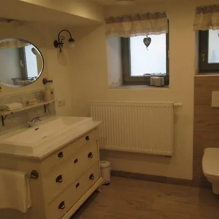 Omas Schmuckkaestle Feriehus *