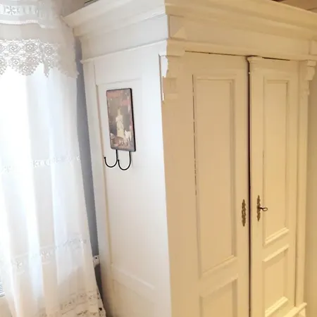 Omas Schmuckkaestle Feriehus